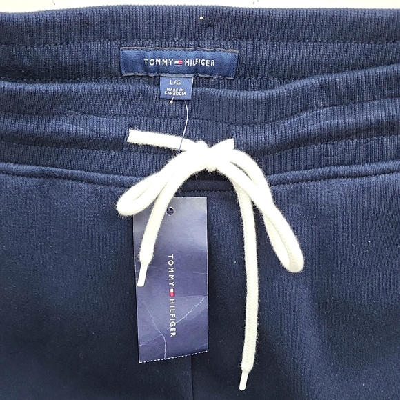 TOMMY HILFIGER SWEATPANTS IN NAVY BLUE - Picture 4 of 12